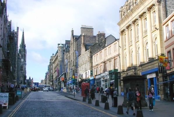 Edinburgh High Street shops, Royal Mile, Princes Street, Rose Street and George Street - See text below